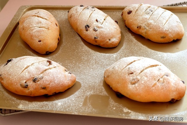 无糖无黄油面包怎么做才好吃,低糖低油面包做法