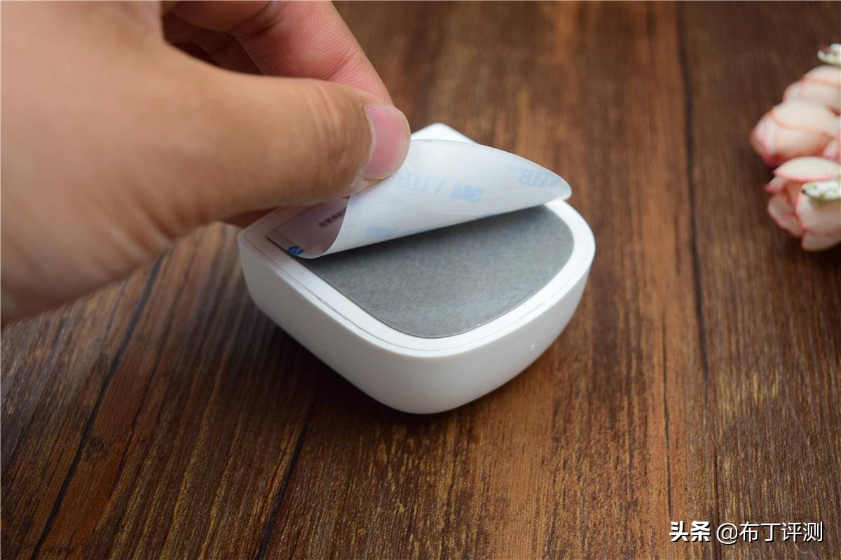 简单一贴,保护孩子爬窗还能防盗:叮零窗户限位报警体验