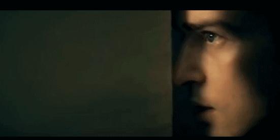 红极一时的世界巨星,被三个男人推进深渊,其中一个还是亲生父亲