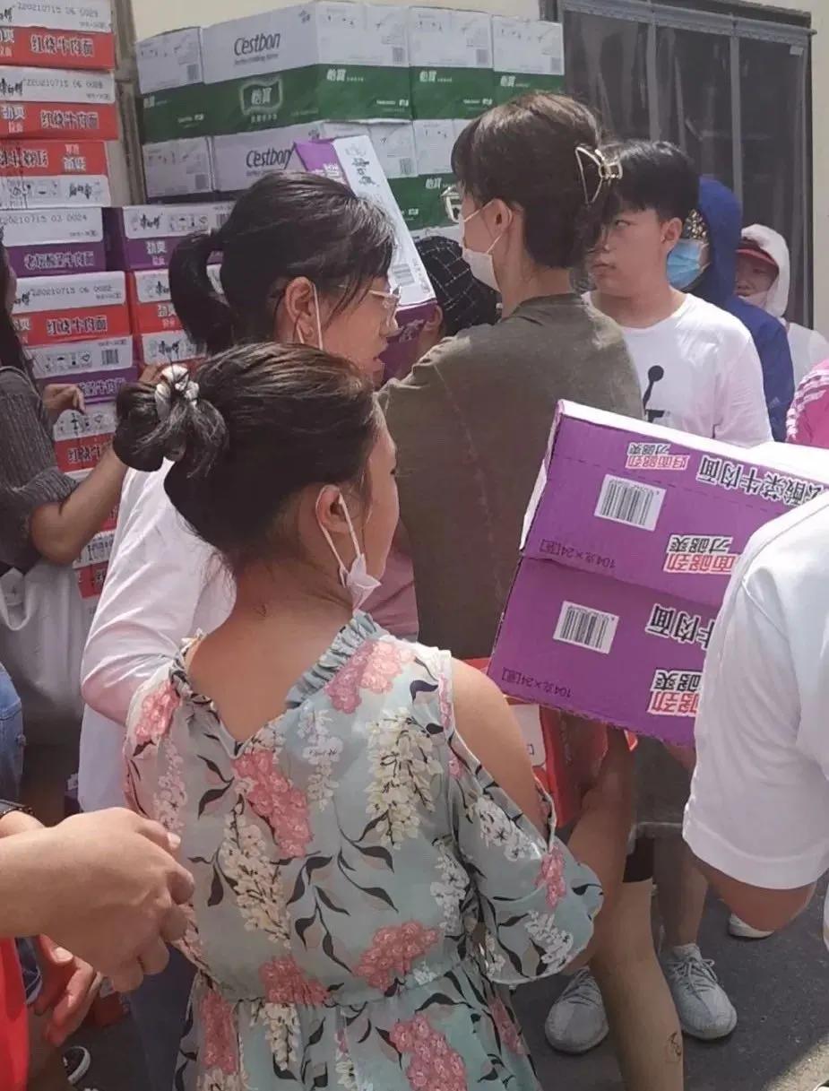 微光汇聚终成灿阳—郑州市中原区汝河新区小学积极助力灾后重建