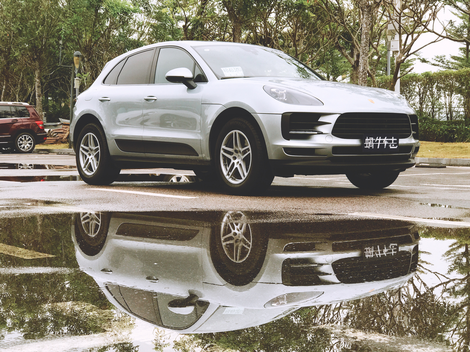 开车导航用手机还是车机屏好,开车手机导航和车机导航区别