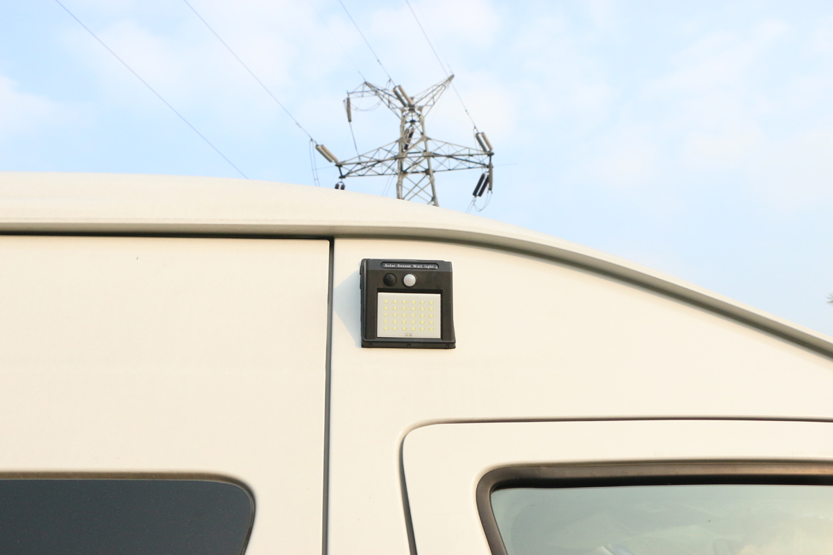 福田G9对卡座升顶房车,福田g9房车五菱房车对比