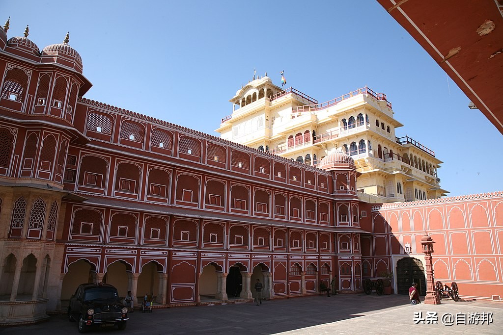 哪里有免费进入参观的古城堡,参观世界上最漂亮的城堡