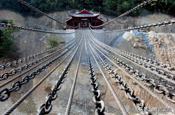 泸定桥横跨大渡河由13根铁链组成,大渡河泸定桥多少根铁链历史