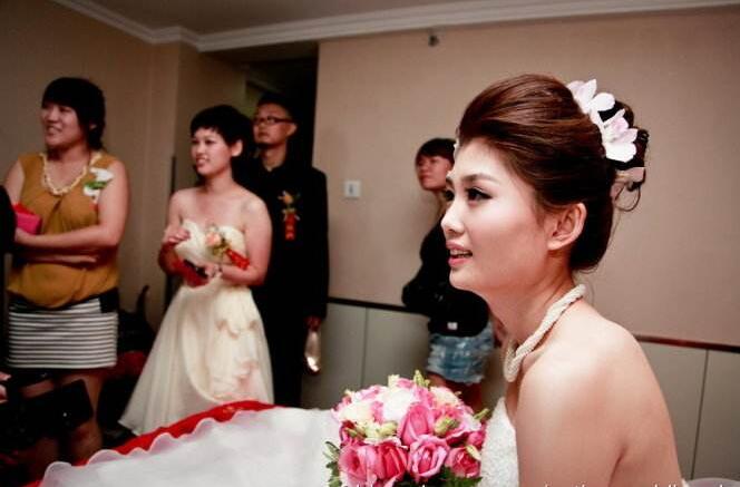 20岁女生嫁高富帅:到底什么样的姑娘才能跨越阶层,嫁入豪门?