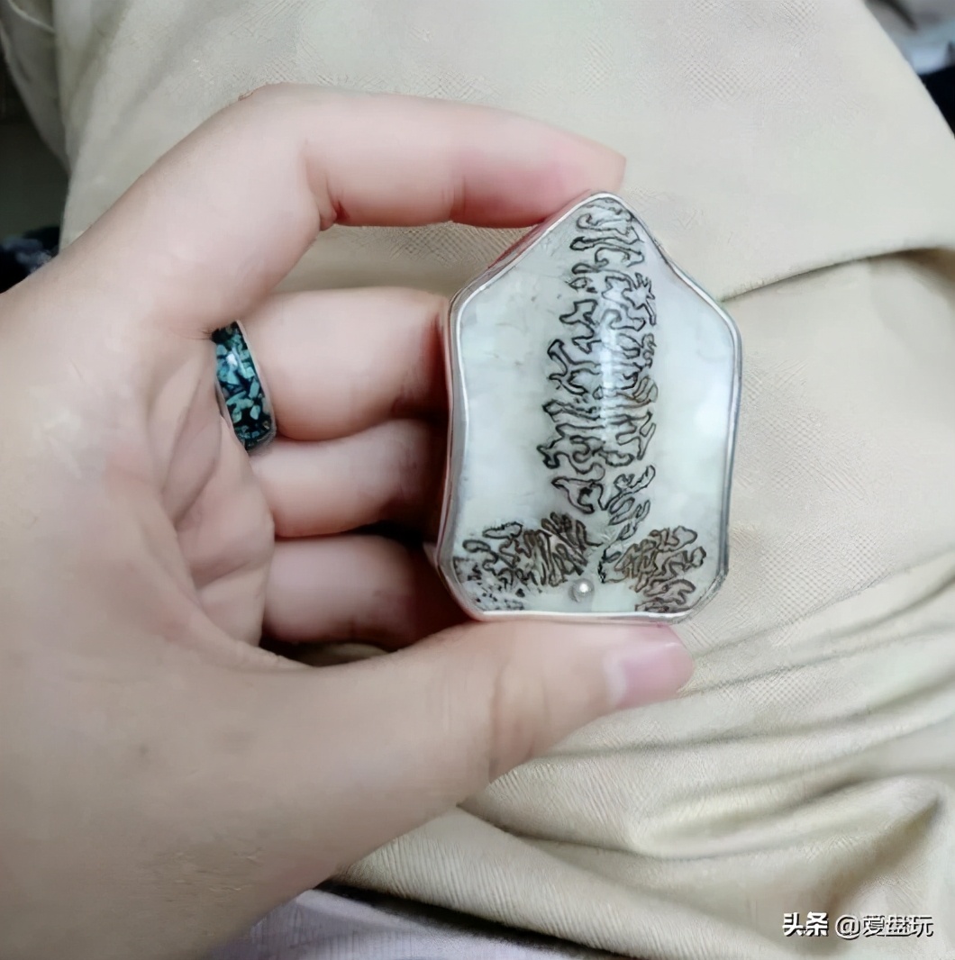 这四种文玩不能碰,越盘越润文玩