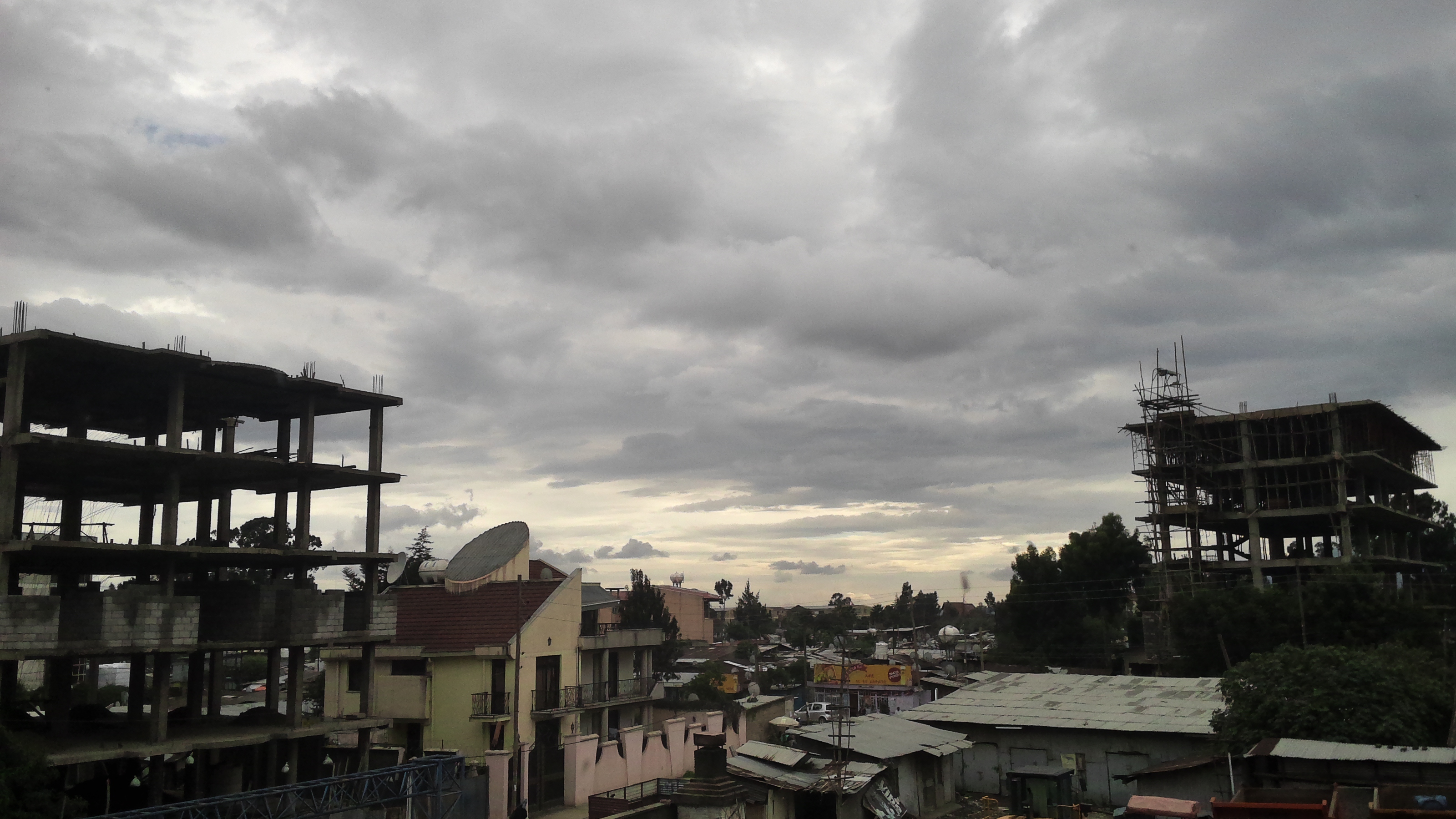 埃塞俄比亚首都亚的斯亚贝巴——一座出行不易的城市