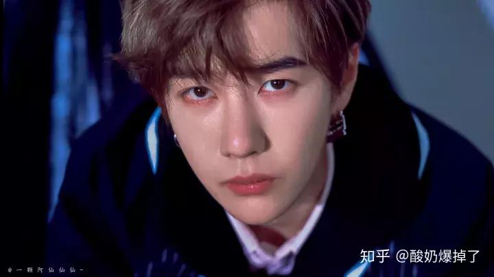 王一博和黎明长相对比,怎样评价王一博的长相气质