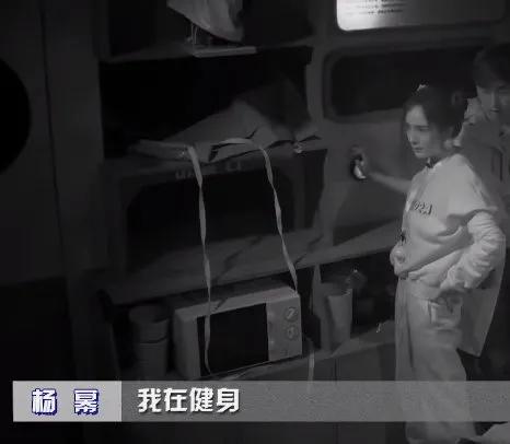 P的、做的、医美的，她们的腹肌有没有真的？