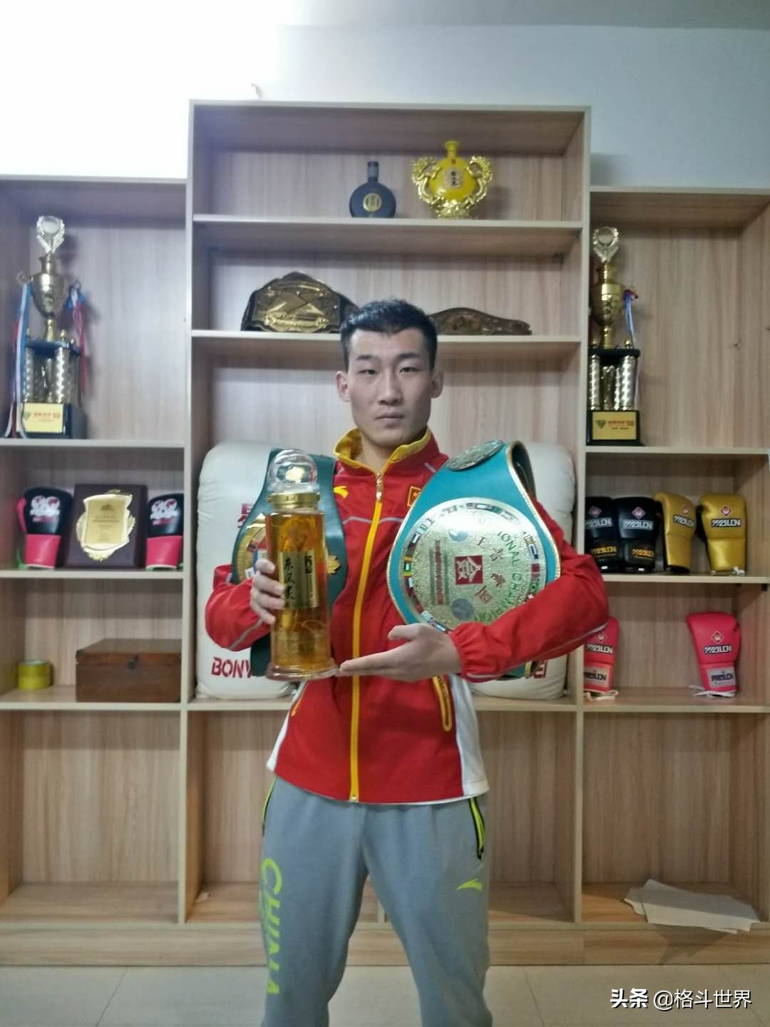 乘东风起航,乘东风启航