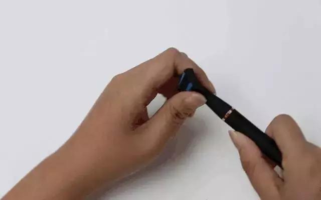 男人剃须刀手动,男人最简单手动式剃须刀