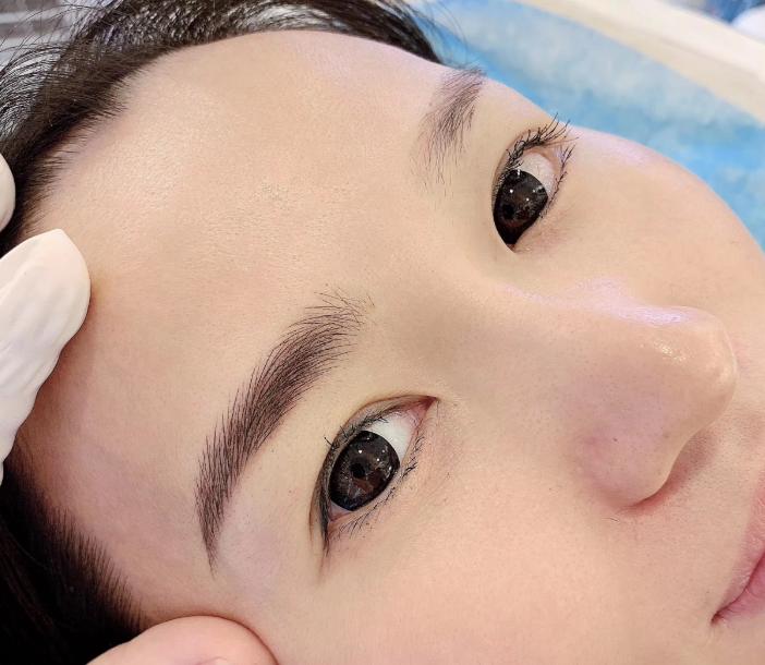 纹眉半年后眉毛颜色深了怎么改浅,如何让纹眉几年后发红的眉毛不红