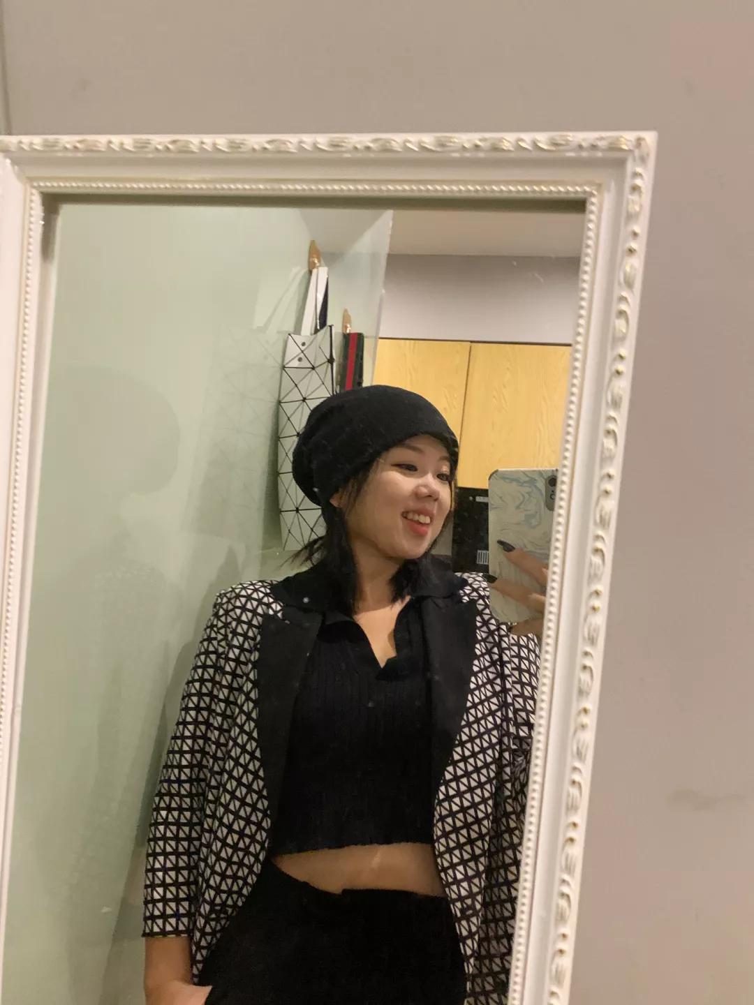 女孩直播带货流利英语,95后女孩全英文直播带货语速惊人