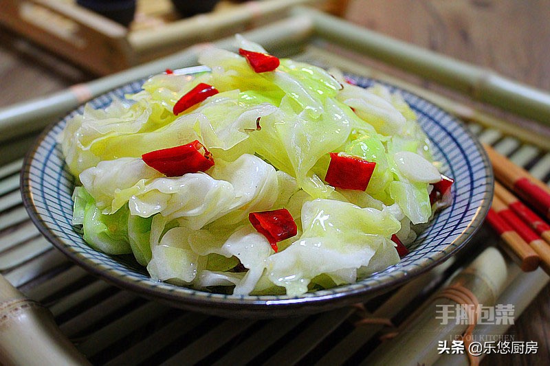 圆白菜怎么做最简单又好吃,圆白菜的100种做法大全