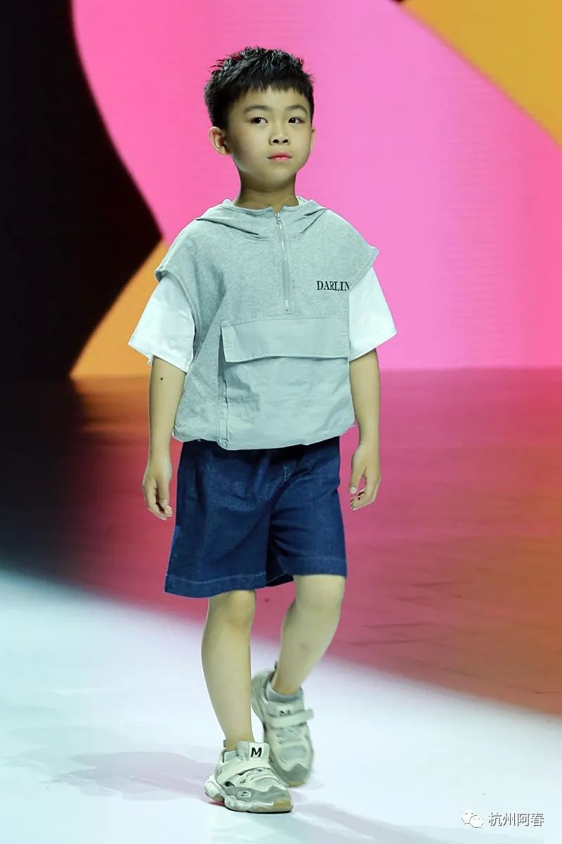 国际时尚周巴黎,时装周秀场