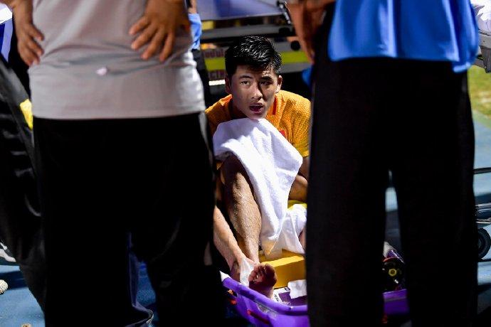 国奥惨败澳大利亚,国奥0-1惜败韩国球员