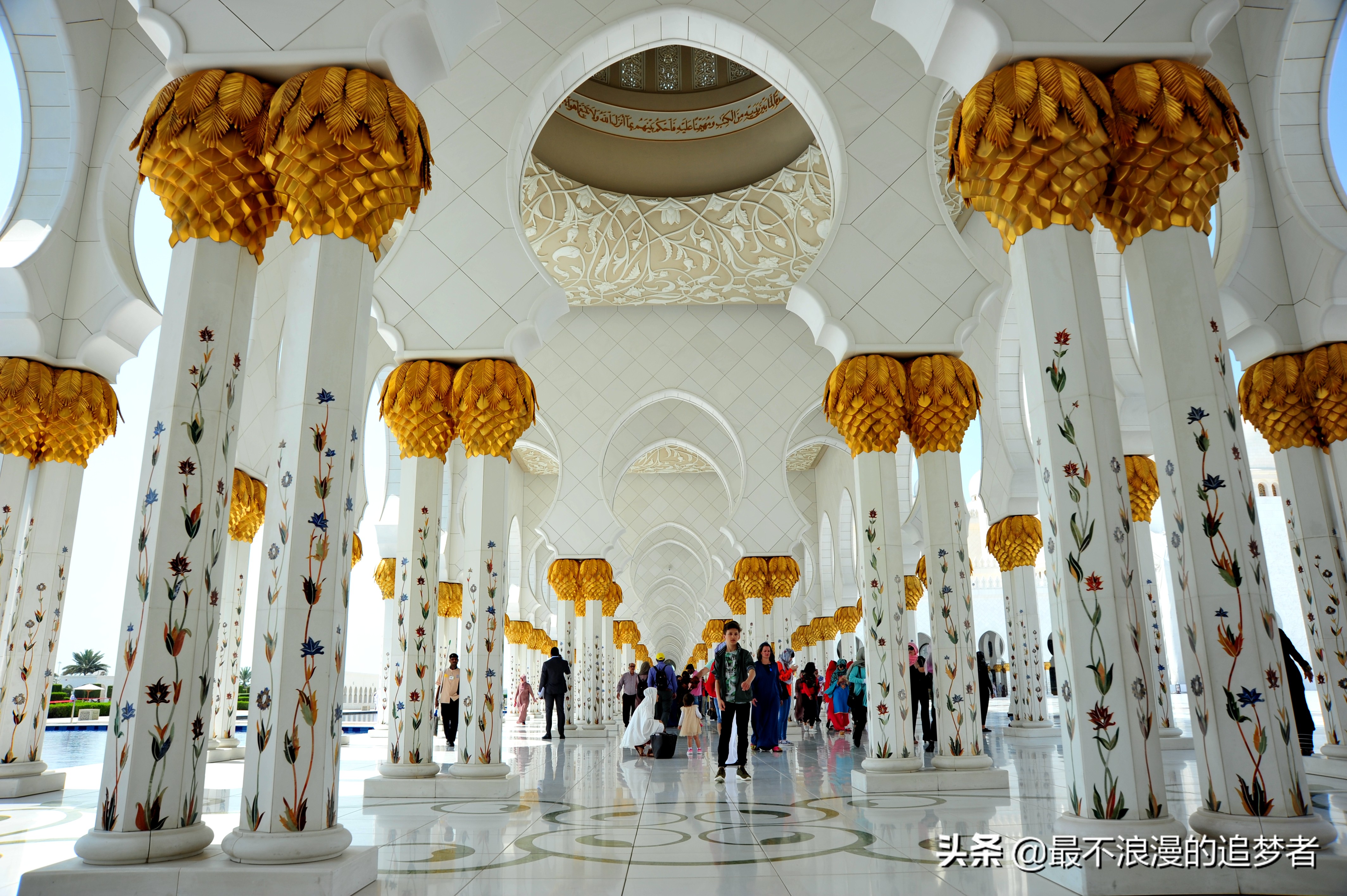 阿联酋谢赫扎耶德清真寺旅游,迪拜谢赫扎耶德路旅游