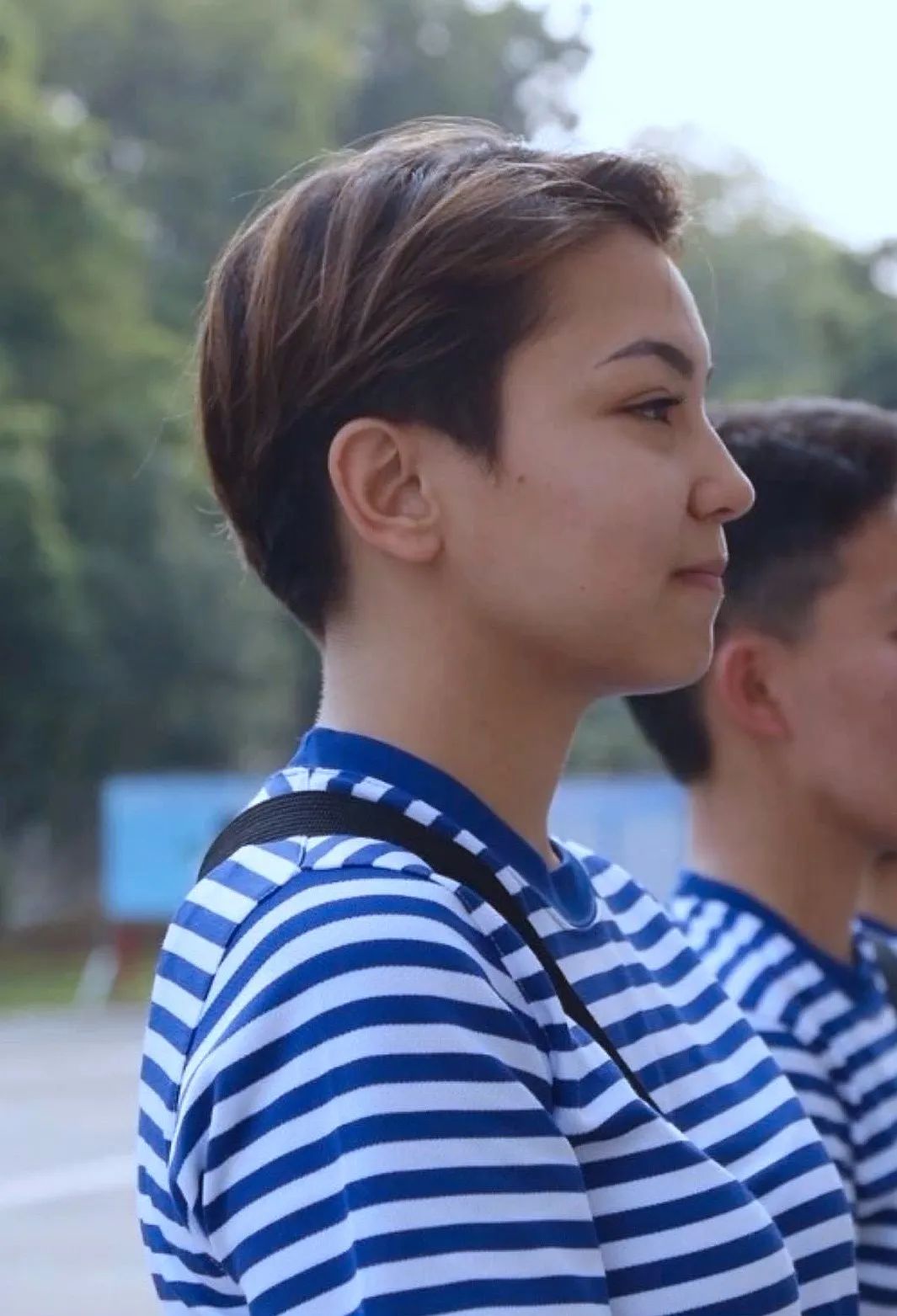 中国军人理发,军人理发全过程