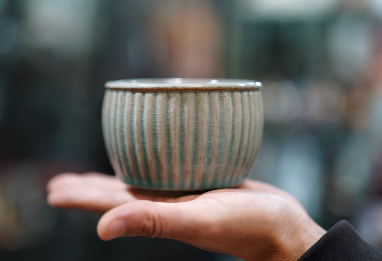 老式铜葫芦烟袋,古玩市场的铜胎掐丝珐琅花瓶