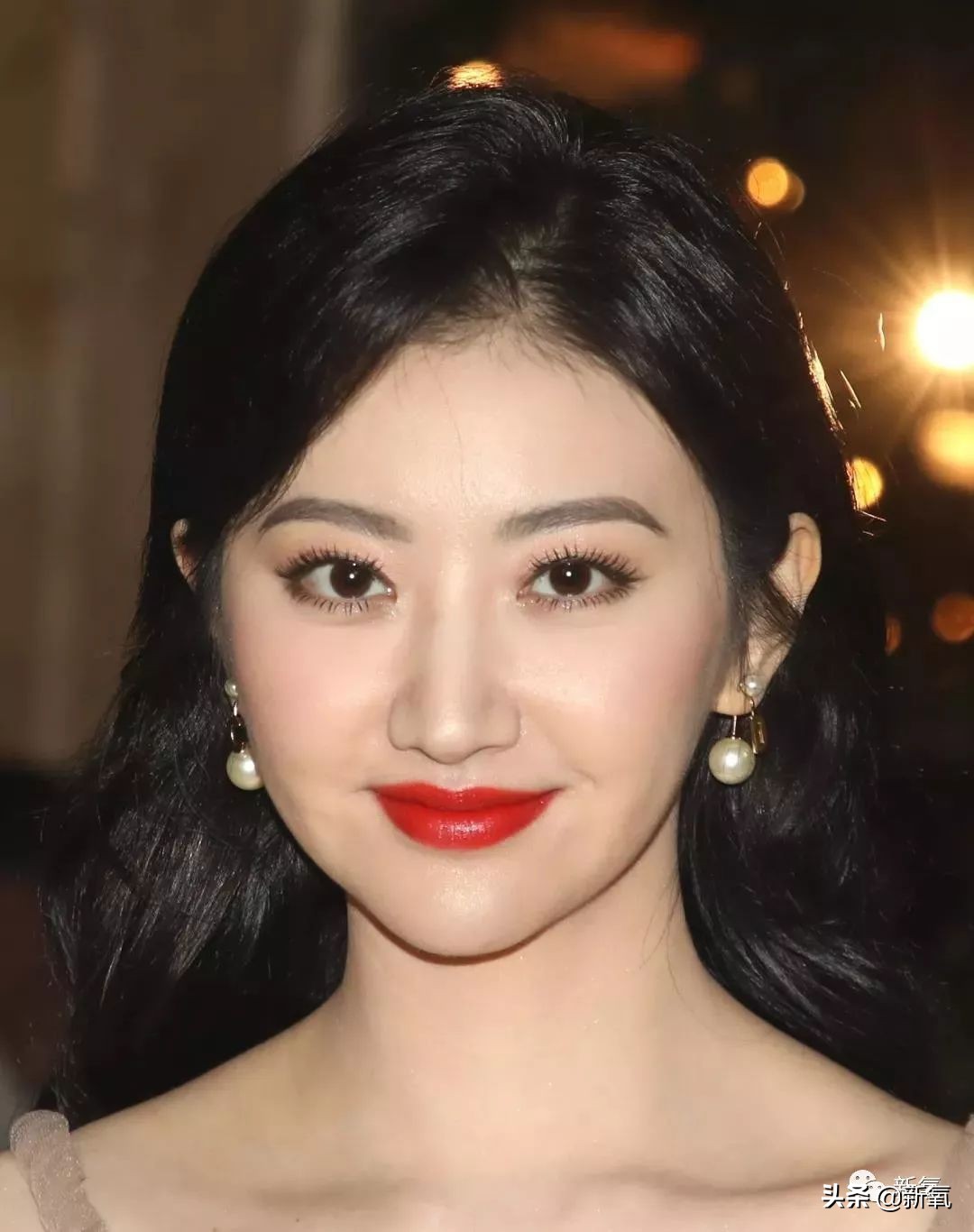 景甜修复之后的双眼皮是多宽,景甜修复后的双眼皮多宽