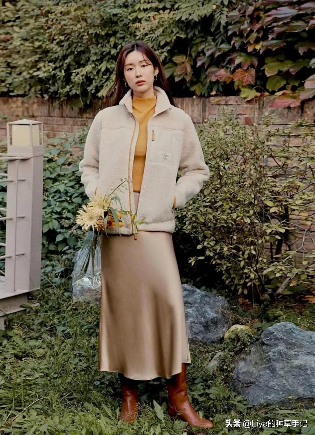 半裙+外套,连衣裙+外套=今春王炸组合