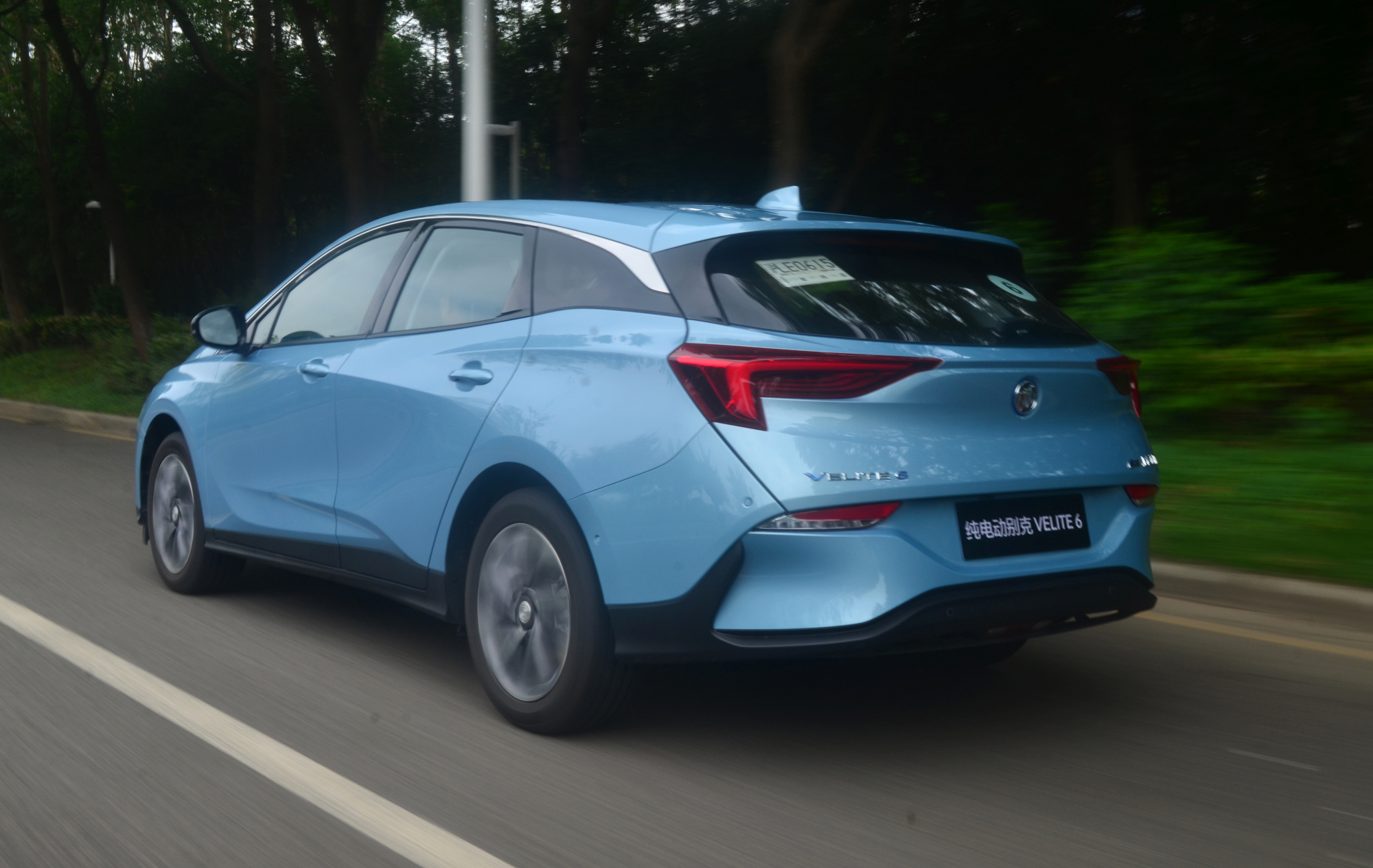 科技感满满别克velite6看车记,最近大热的混合动力别克velite6