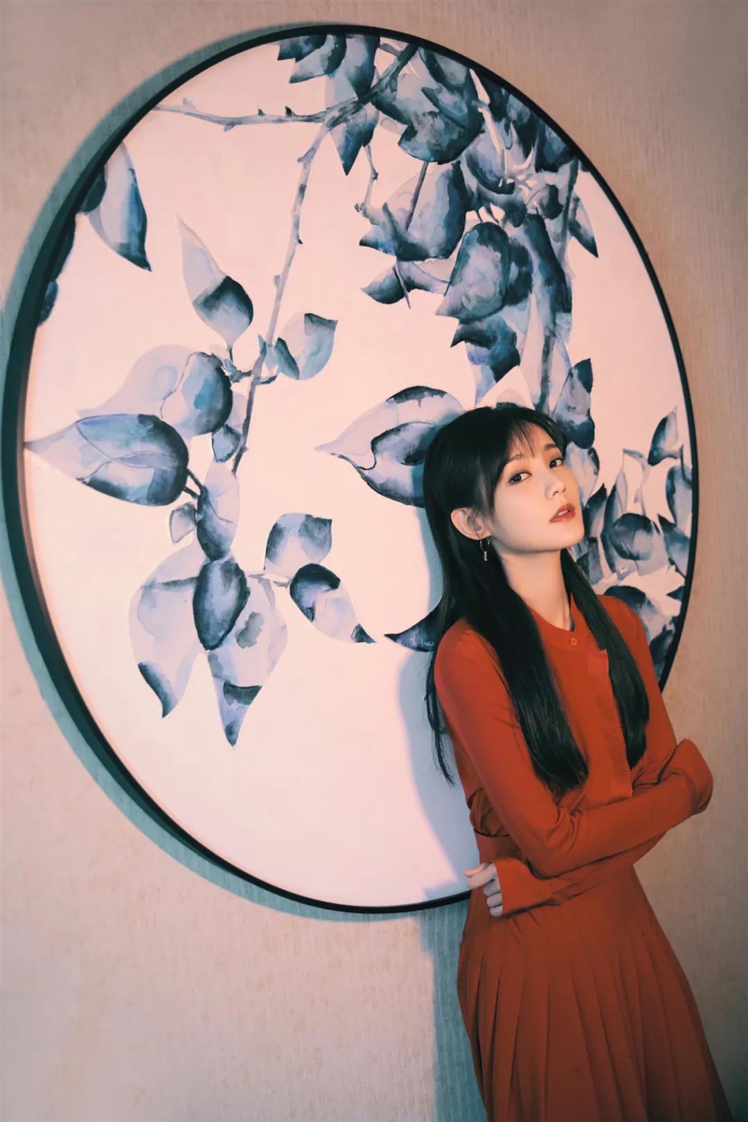 李一桐短发造型甜美可爱,李一桐甜美版直来直往