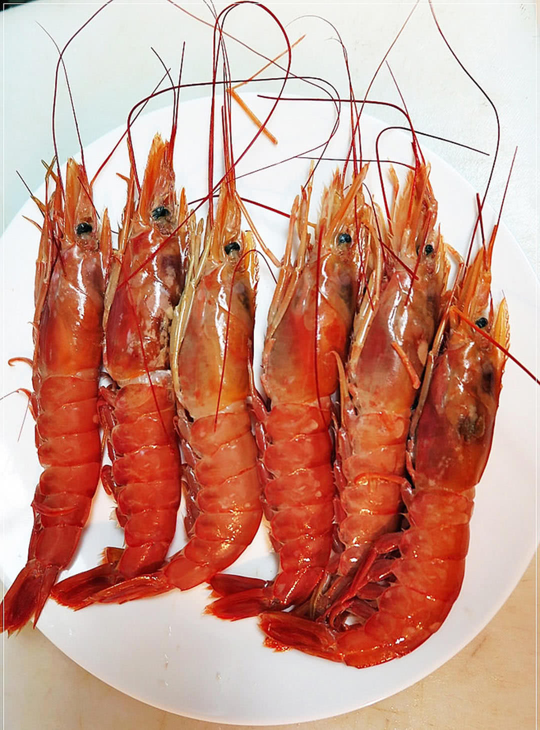 大虾别再水煮了试试这个新做法,大虾这么煮估计几斤不够吃