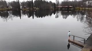 哎不说了，我房子都卖了炒股了，还是美股