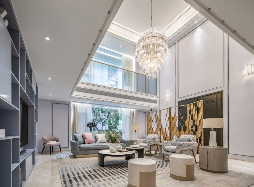 客厅装修完灯不居中怎么补救,客厅灯没选好怎么补救