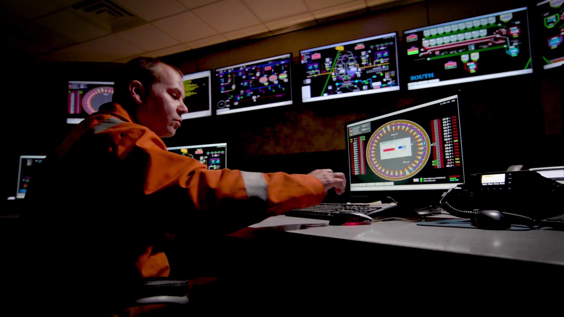 宝钢是日本哪家钢铁援建的,宝钢是日本帮助建的吗