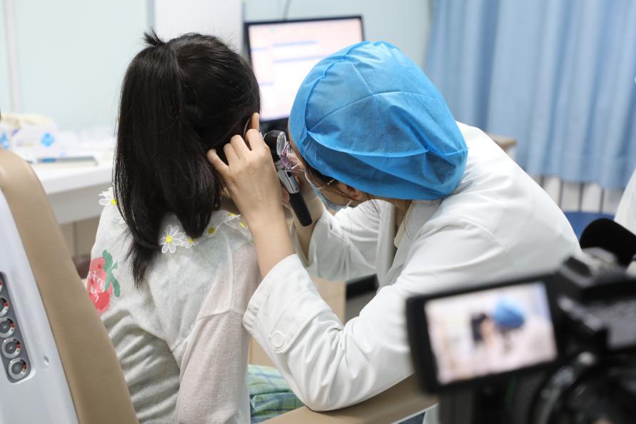 耳外专家毛彦妍接受济南电视台《直通12345》栏目采访