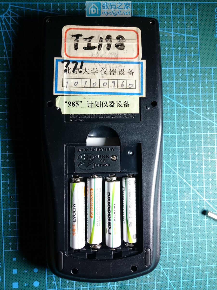 技术大牛太强了！德州仪器TI-89图形计算器拆机维修和CPU超频