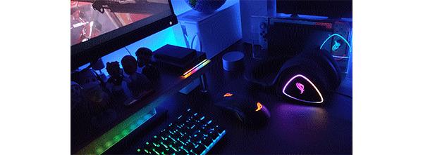 游戏宅理想桌面,电竞头戴式耳机rog棱镜s