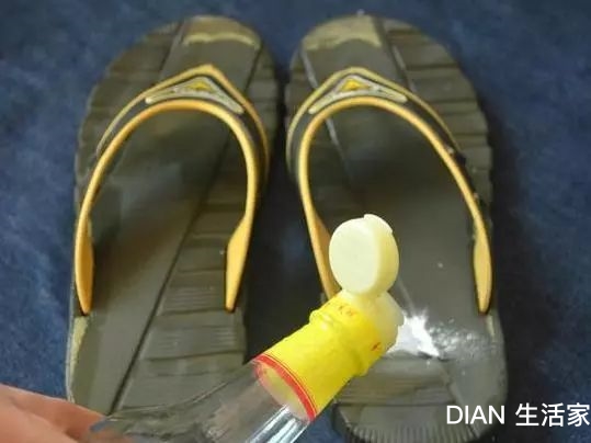 生活小妙招怎样去除拖鞋上的污垢,怎样清洗塑料拖鞋上的污垢