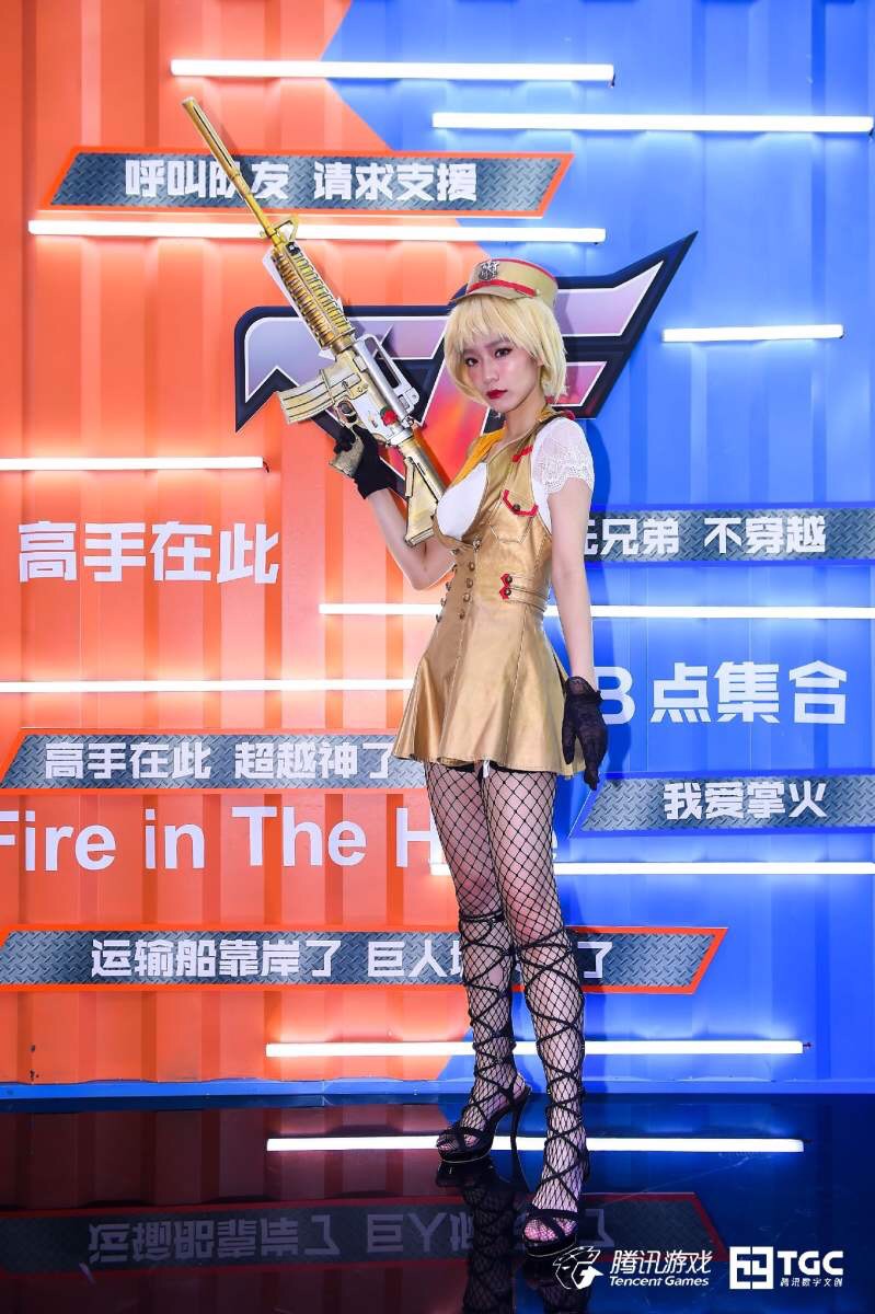 cf灵狐者刀锋,cf穿越火线魅惑灵狐