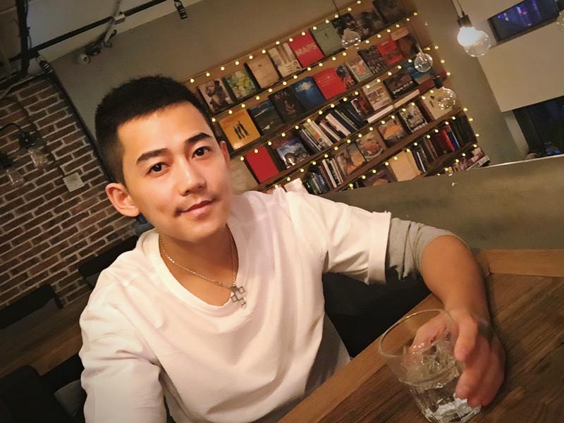 从顶流歌手到无人问津,从选秀开始成为顶流天王