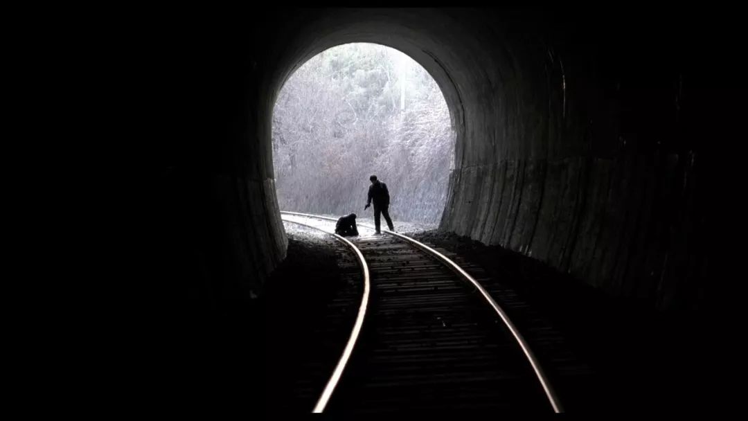 电影杀人回忆嫌疑人找到了,杀人回忆电影原型案件