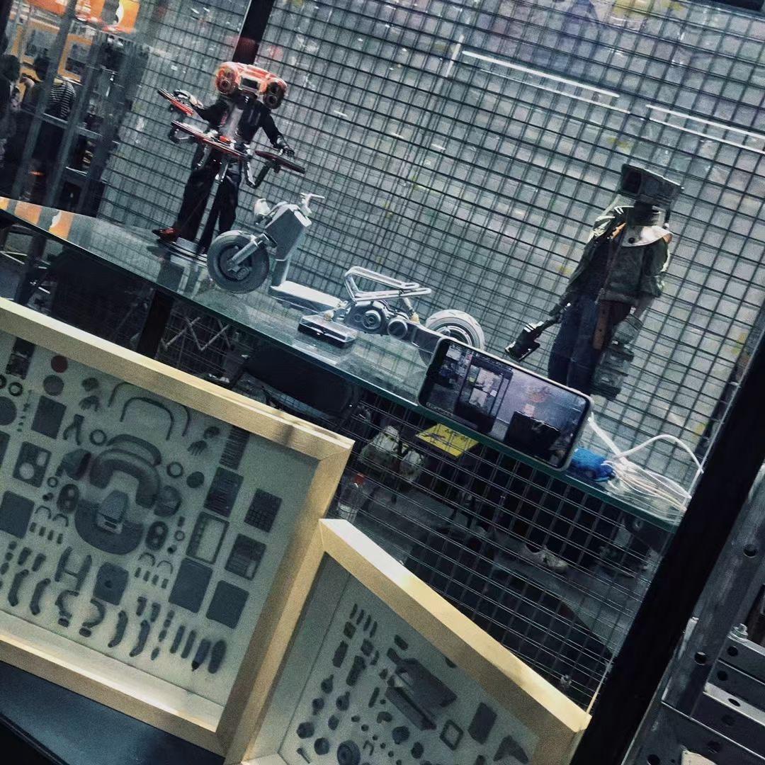 我们和52toys创始人、资深设计师聊了聊，潮玩展是什么样的体验？