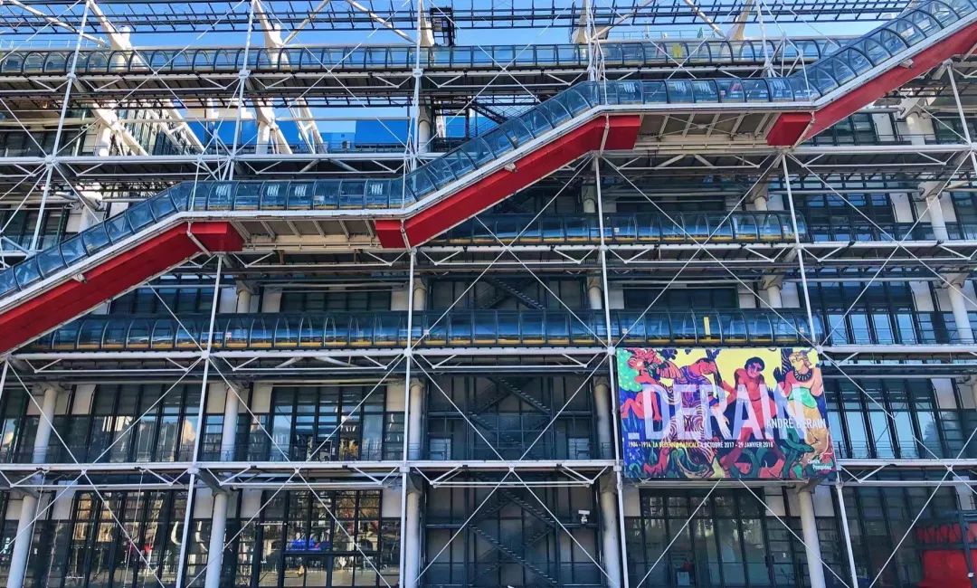 从痛失巴黎圣母院的遗憾中走出，带你看一看不同寻常的巴黎美景