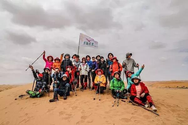 冬天100人团建最火的十个项目,100多人团建最火的十个项目