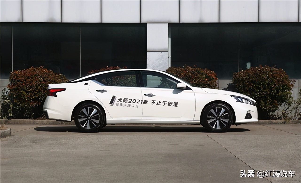 买旧款天籁2.0,2022款全新天籁2.0t四驱视频试驾