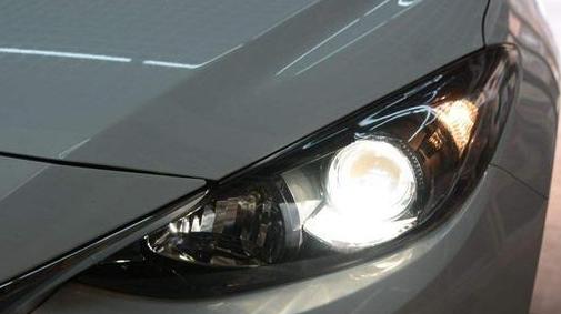 卤素灯led大灯氙气灯哪个更实用,卤素灯跟氙气灯哪个寿命长