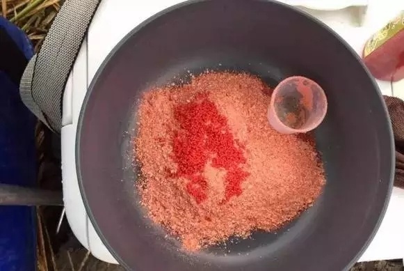 酒米多种吃法,野钓鲫鱼不停打酒米