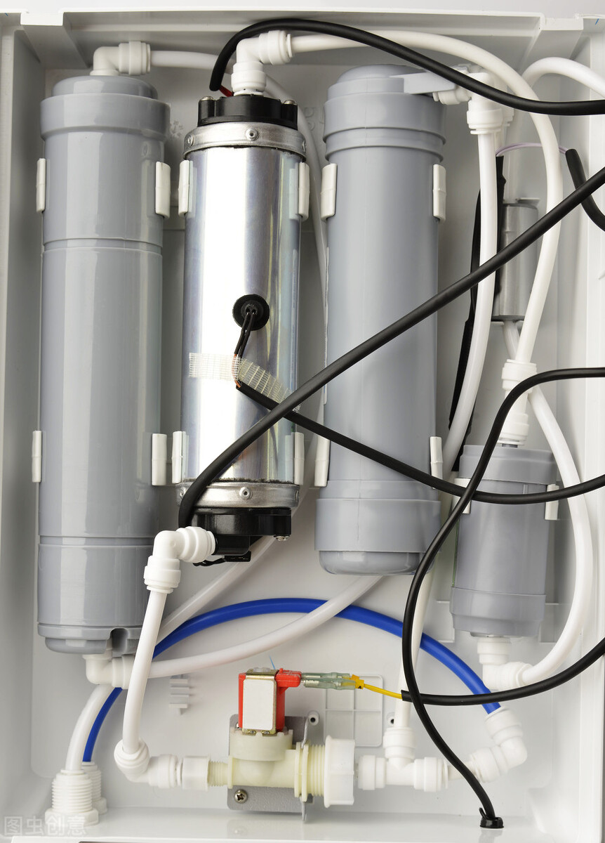 净水器插电的和不插电的哪个好呢,选净水器是有电的好还是无电的好