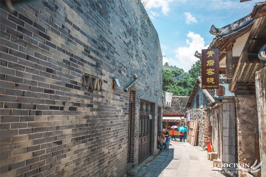 贵州除了千户苗寨还有其他玩的吗,贵州千户苗寨外的古镇