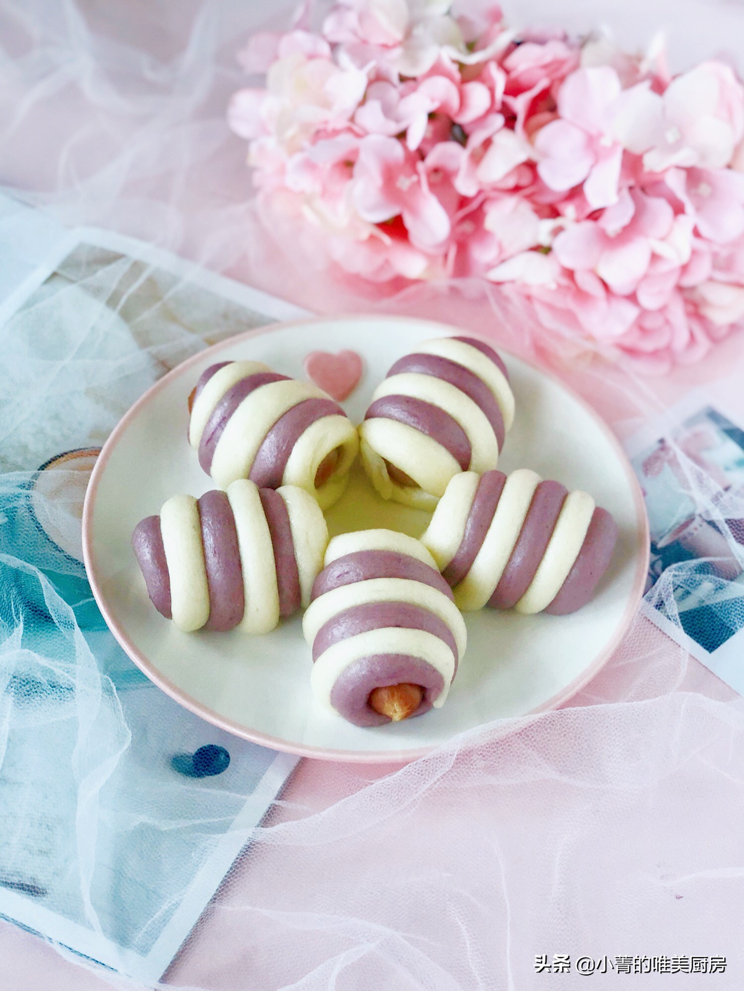 双色紫薯火腿肠馒头,双色热狗馒头