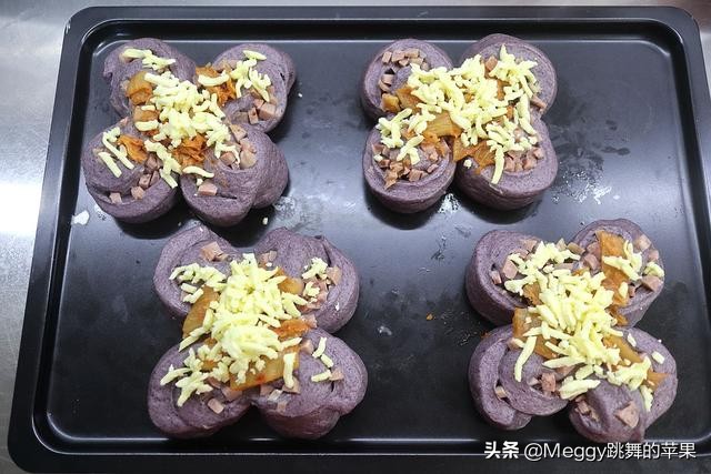 杂粮面粉做面包的方法,自制日式大黄米面包教程