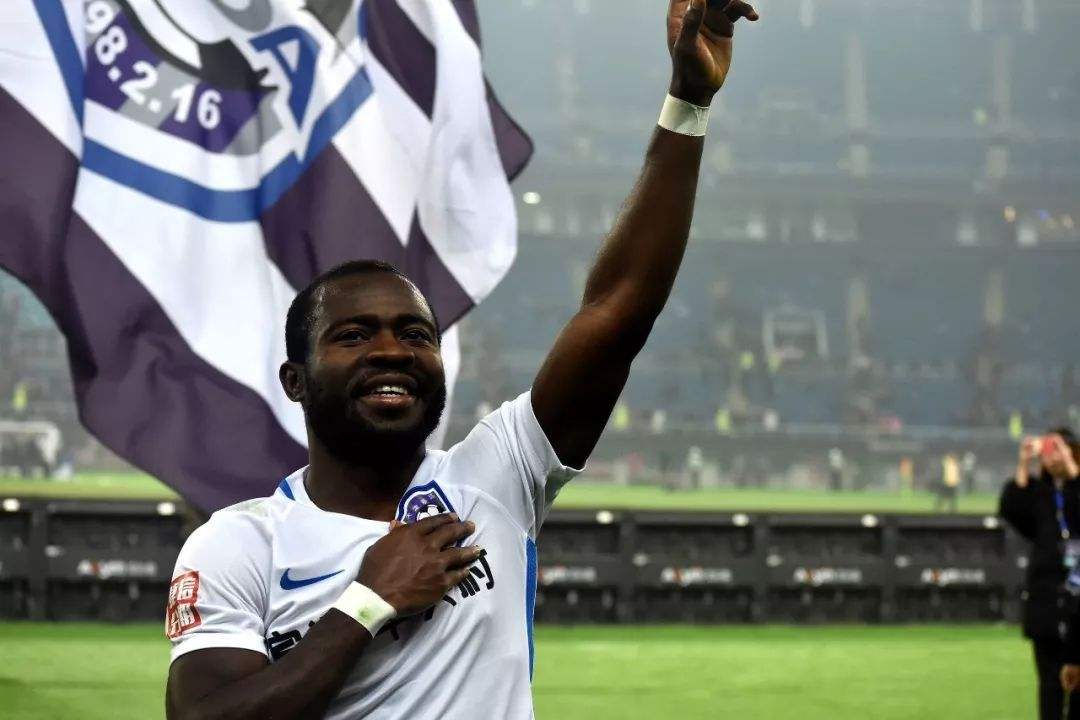 他是国足主帅候选人,在深圳四起四落,如今帮深足阻击了保级对手