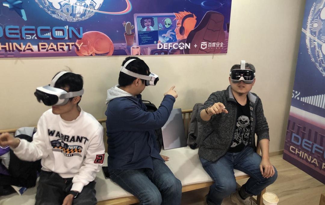 vrchat虚拟现实里体验赛博朋克,vr全球虚拟大会